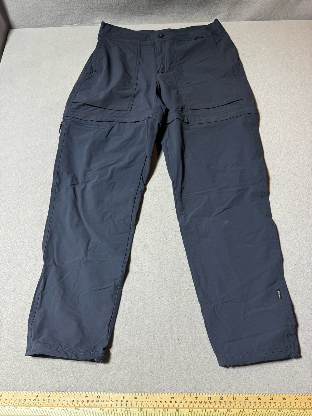 REI Women’s Convertible Hiking Pants/Shorts Size M